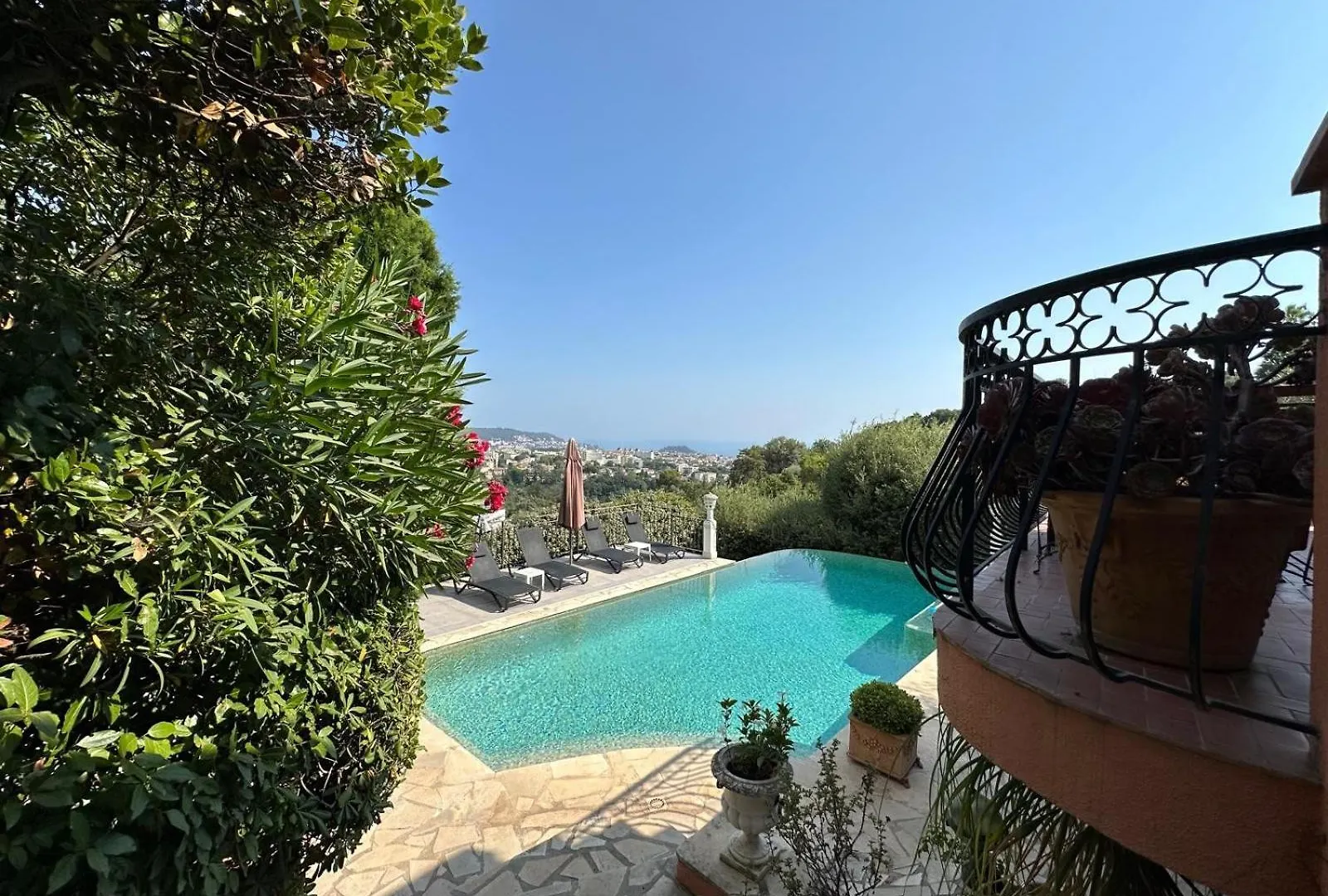 Villa Orfee Elegance Et Tranquillite Sur Les Hauteurs De Nice 0*,