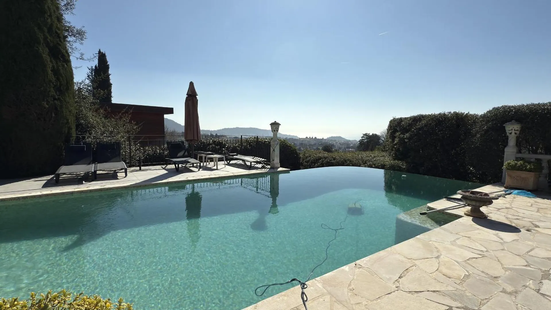 Villa Orfee Elegance Et Tranquillite Sur Les Hauteurs De Nice 0*,  France