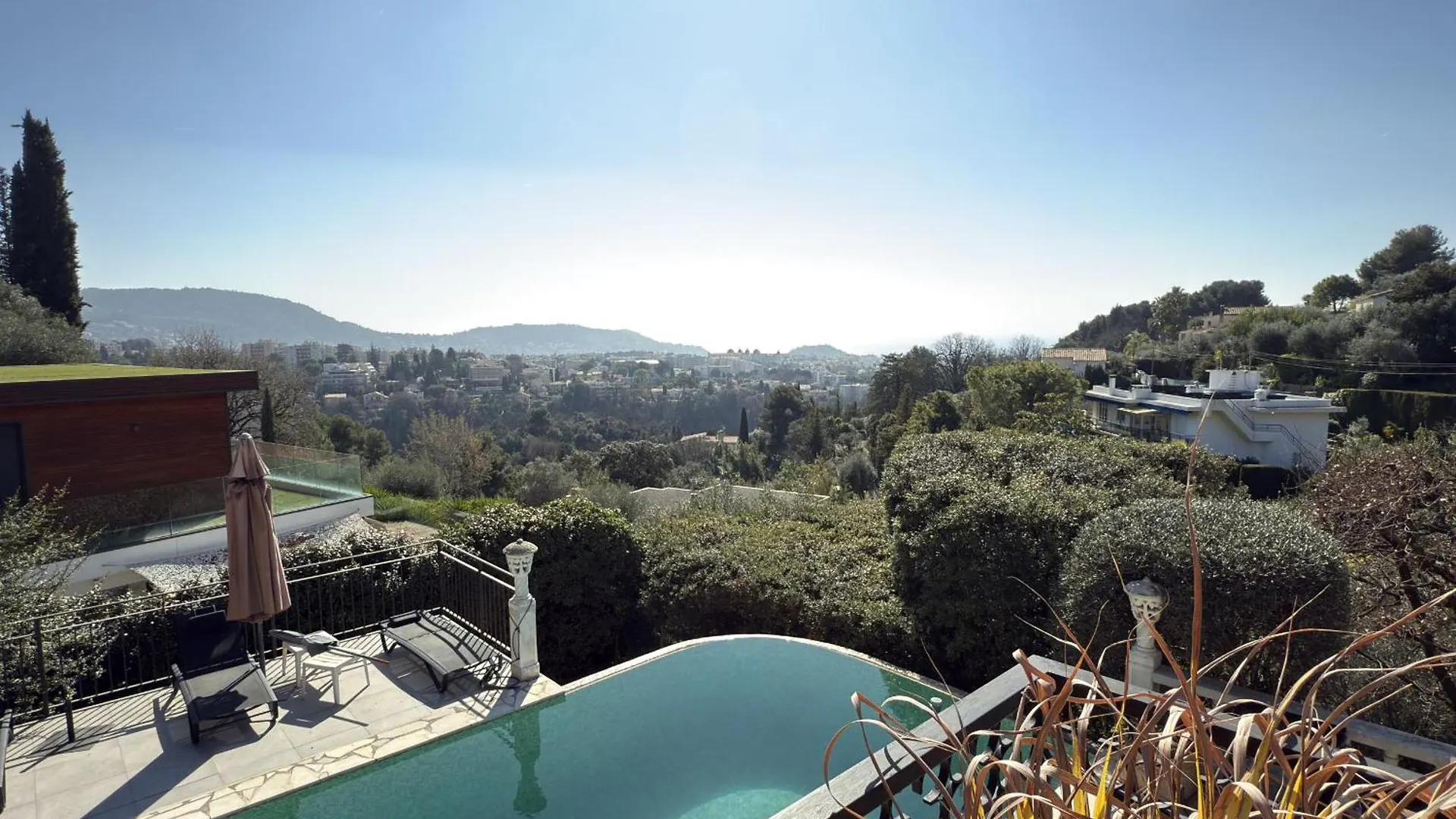 Villa Orfee Elegance Et Tranquillite Sur Les Hauteurs De Nice